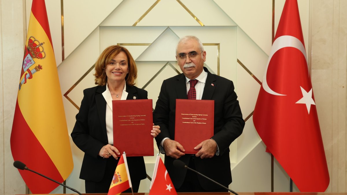 Turkish Constitutional Court President Kadir Özkaya (R) meets with Spanish Constitutional Court Vice President Inmaculada Montalbán Huertas during her delegation's visit to Ankara, Türkiye, June 16, 2026. (AA Photo)