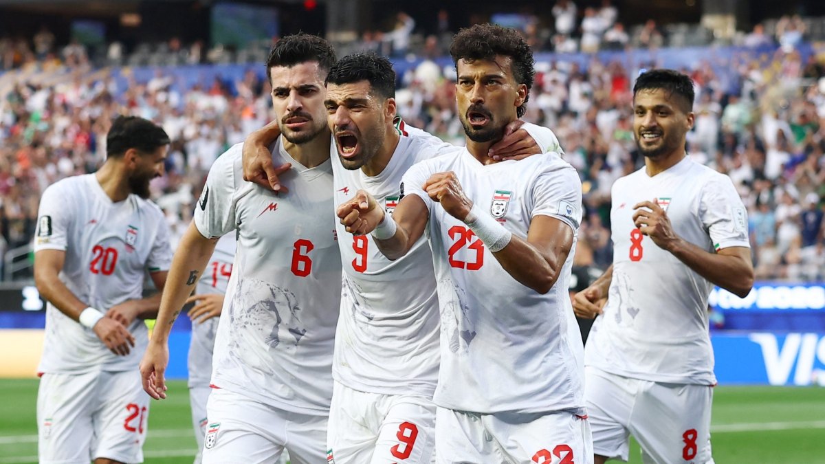 Iran, Belgium eye 1st edge in tightly balanced World Cup Group G