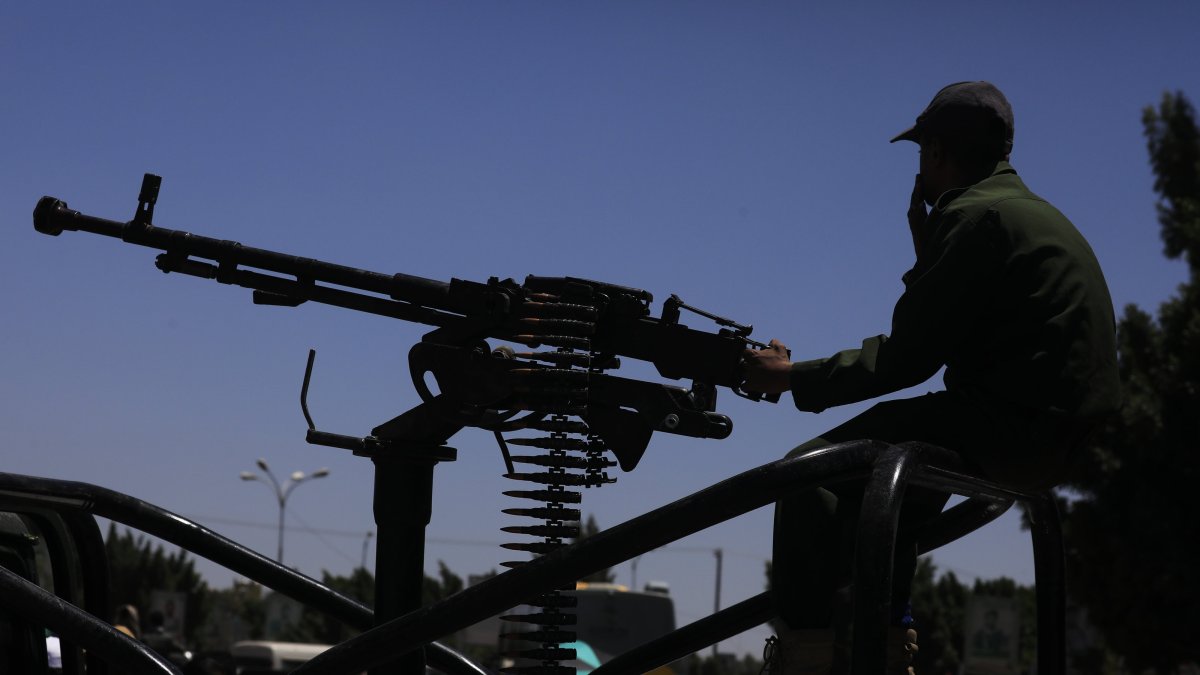 Canadian sniper rifles found in embargoed conflict zones