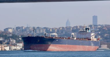 Sierra Leone-flagged crude oil tanker Altura transits the Bosporus, Istanbul, Türkiye, March 16, 2026. (Reuters Photo)