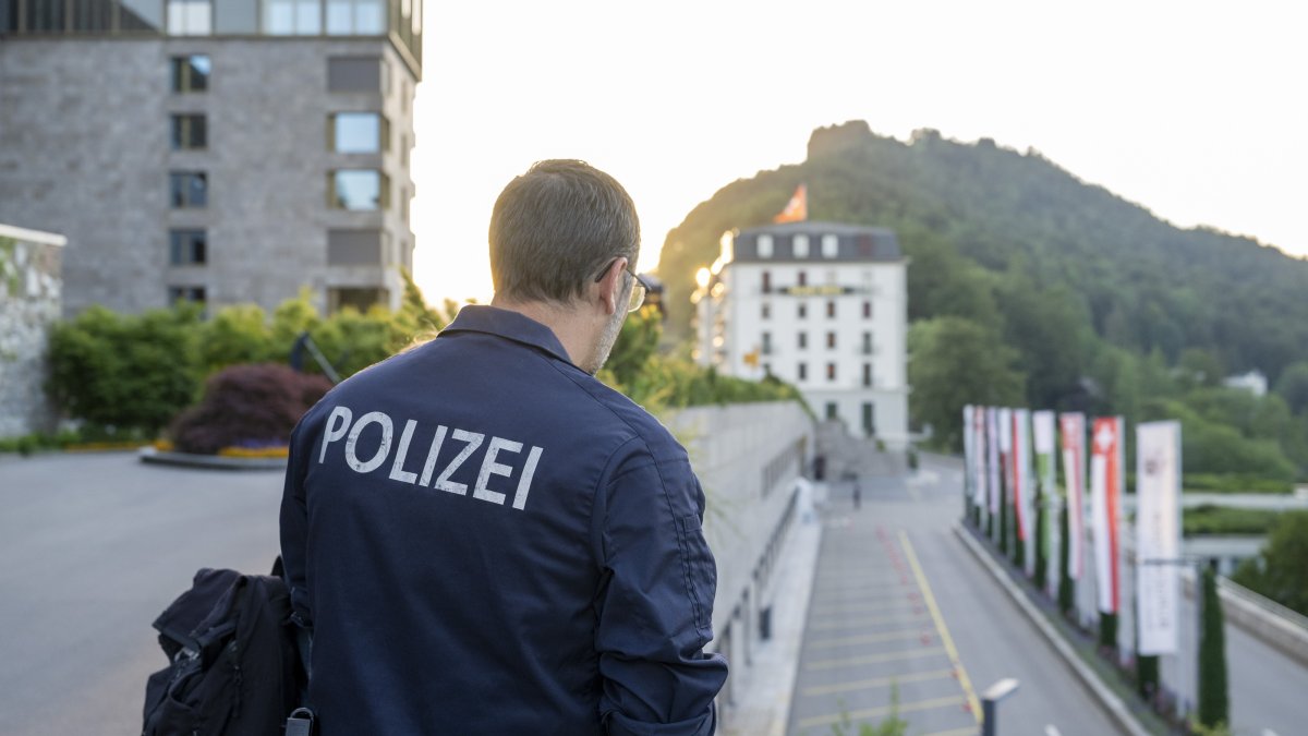 A Swiss police officer looks on at the Buergenstock resort in Obbuergen, Switzerland, June 21, 2026. (EPA Photo)