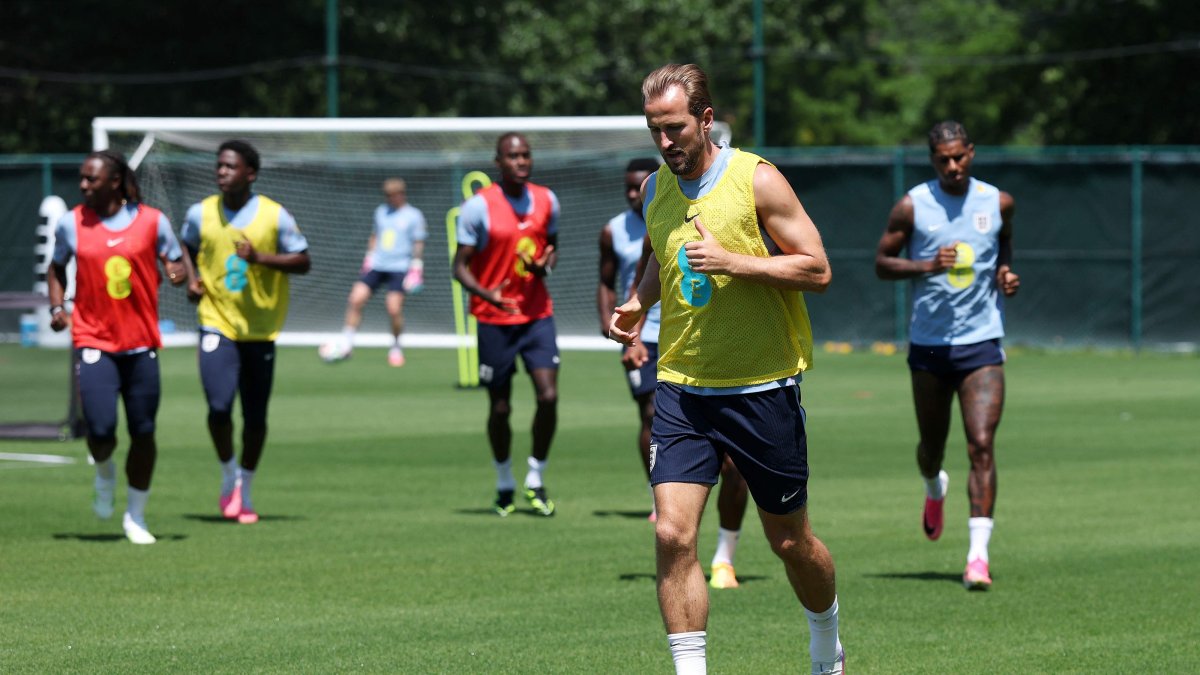 England's Harry Kane looks on during an England Training Session during an England 2026 FIFA World Cup Camp, Kansas City, U.S., June 20, 2026. (AFP Photo)