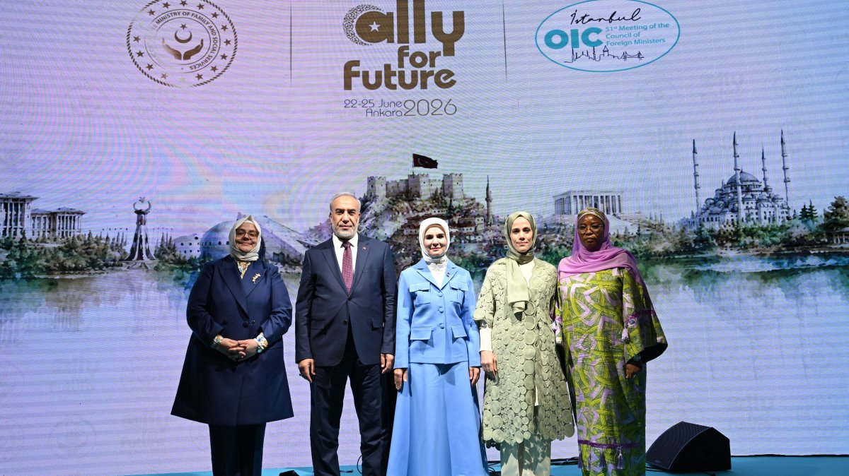 Family and Social Services Minister Mahinur Özdemir Göktaş (C), Deputy Foreign Minister Musa Kulaklıkaya (2nd L) and NUN Education and Culture Foundation Chair and ALLY for Future Founder Esra Albayrak (2nd R) pose for a group photo, Ankara, Türkiye, June 22, 2026. (AA Photo) 