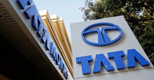  Tata Motors logos are pictured outside their flagship showroom in Mumbai, May 28, 2013. (Reuters File Photo)