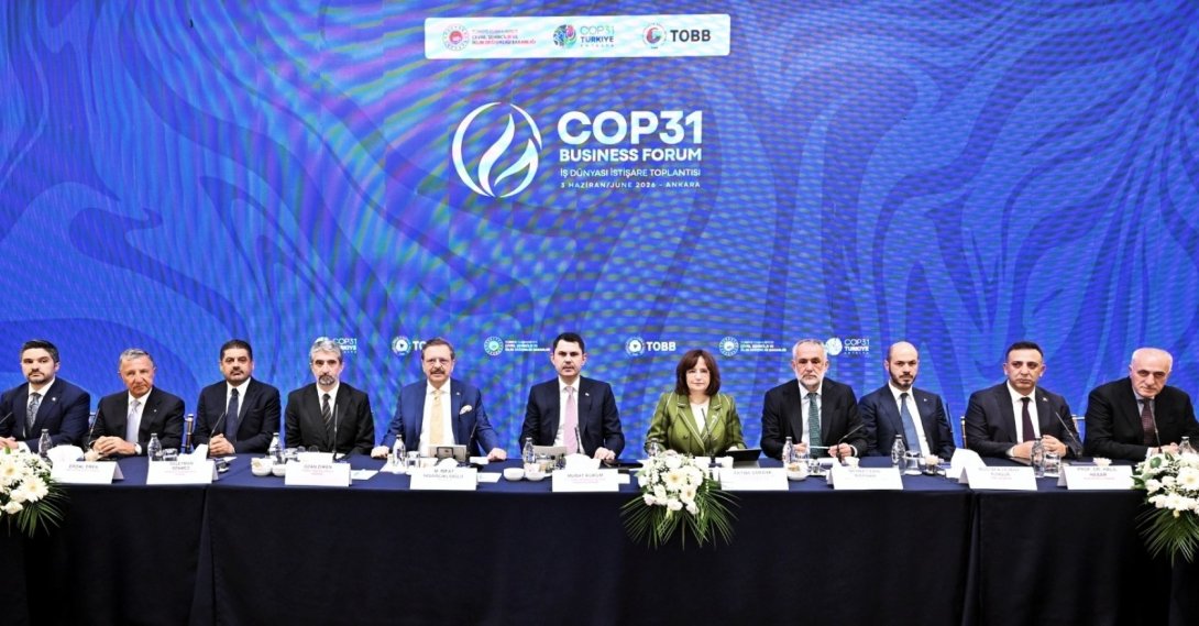 Environment, Urbanization and Climate Change Minister and COP31 President Murat Kurum (C), alongside business leaders at the "COP31 Business Forum - Turkish Business World Consultation Meeting Program" held at the TOBB headquarters, Ankara, Türkiye, June 3, 2026. (DHA Photo)