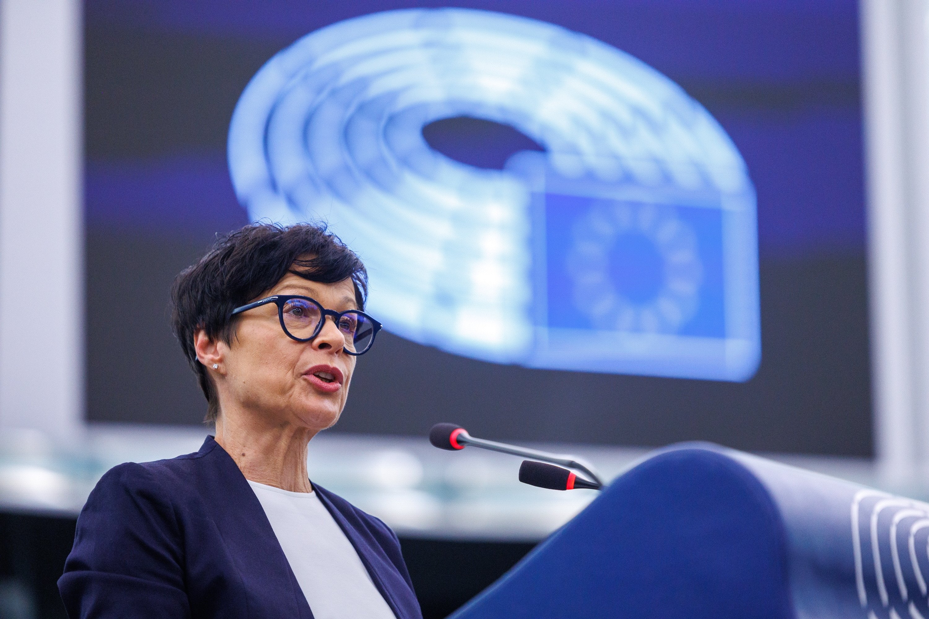 Türkiye key to Middle Corridor, connectivity agenda: EU commissioner