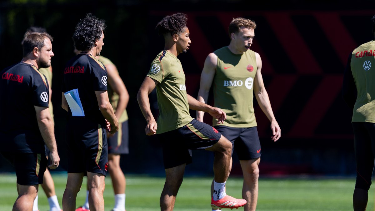 Canada players participate in a World Cup football training session, Vancouver, Canada, June 22, 2026. (AP Photo)