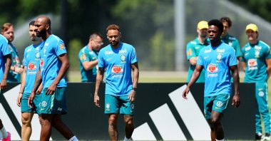 Brazil's Neymar Jr. (C) and Vinicius Junior during the 2026 FIFA World Cup training at the Columbia Park Training Facility, Morristown, New Jersey, U.S., June 21, 2026. (Reuters Photo)