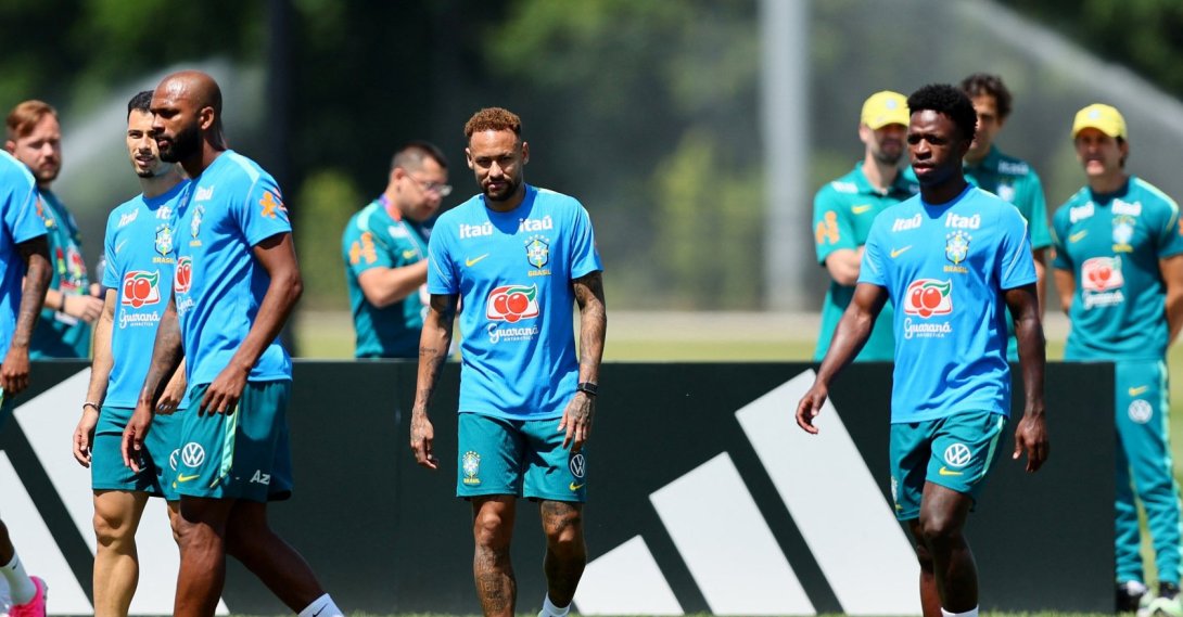 Brazil's Neymar Jr. (C) and Vinicius Junior during the 2026 FIFA World Cup training at the Columbia Park Training Facility, Morristown, New Jersey, U.S., June 21, 2026. (Reuters Photo)