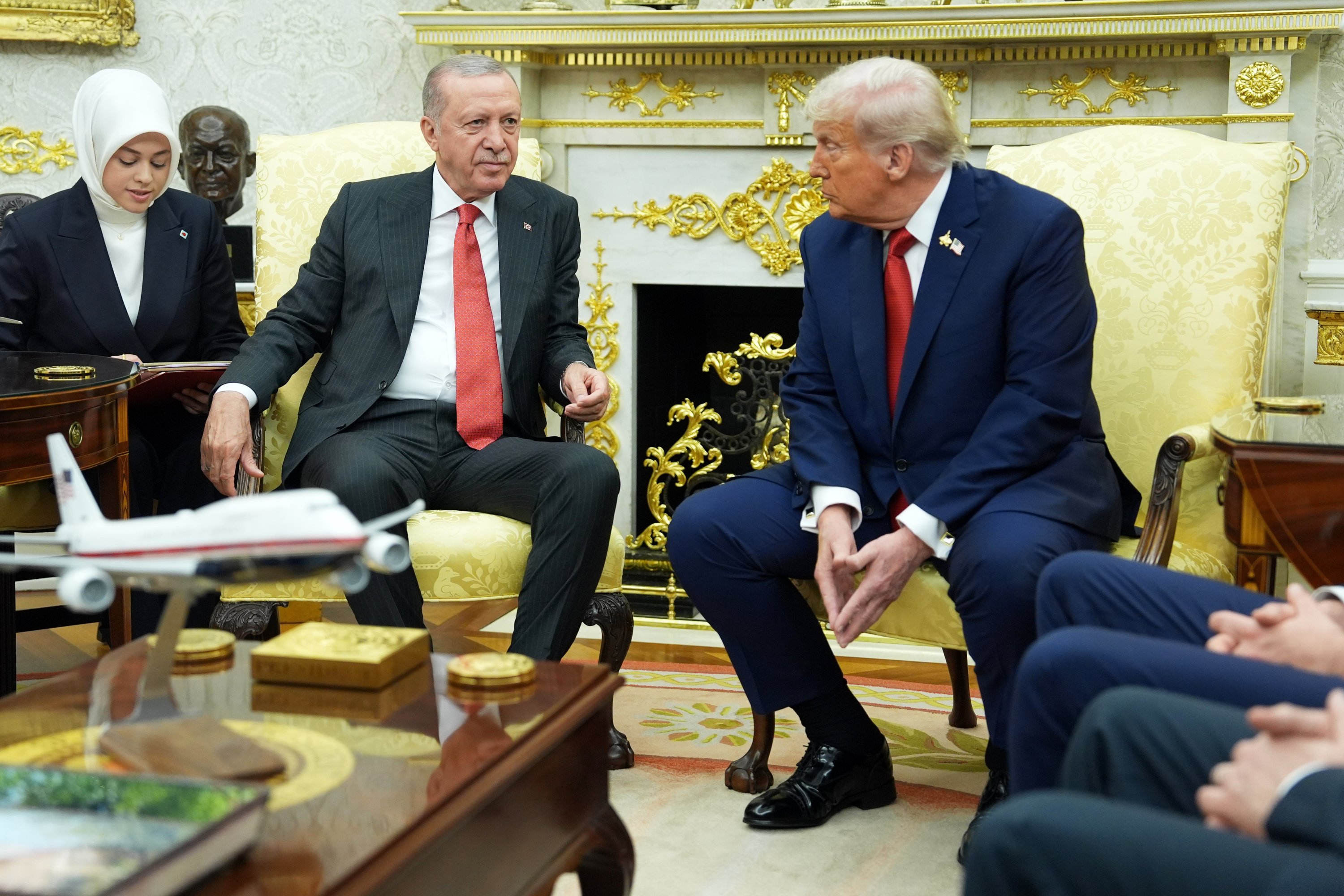 Erdoğan signals one-on-one talks with Trump at NATO summit