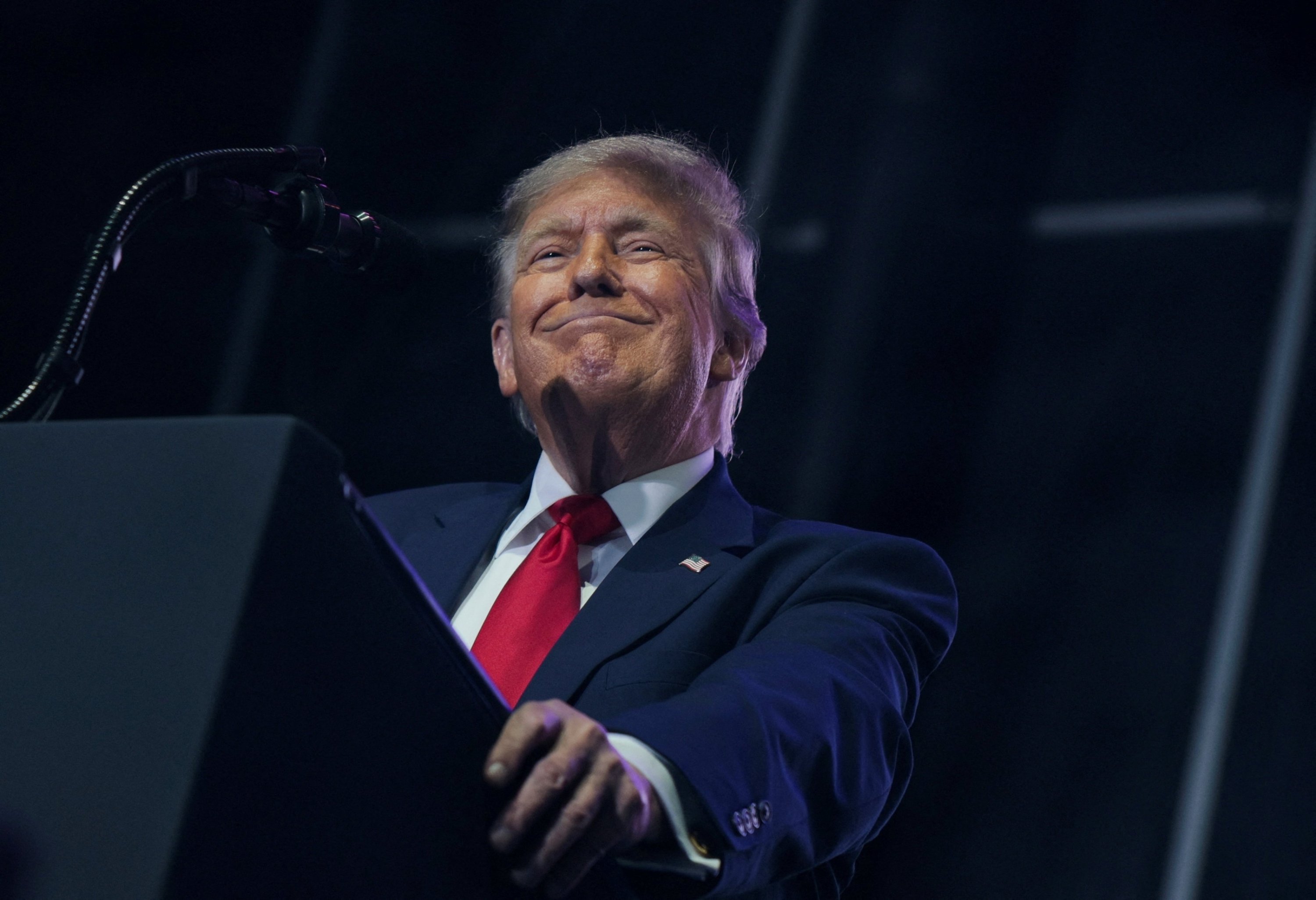 Trump faces GOP backlash over Iran war as funding request looms