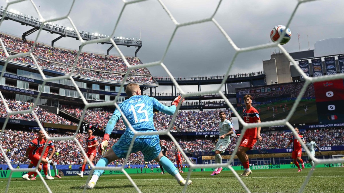 Norway's goalkeeper #13 Egil Selvik concedes a goal scored by France's forward #07 Ousmane Dembele (unseen) and his team's first goal during the 2026 World Cup Group I football match between Norway and France at the Boston Stadium in Foxborough on June 26, 2026.  (AFP Photo)