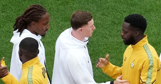 England's Djed Spence (2nd L) appears to avoid a handshake with Ghana's Thomas Partey ahead of the FIFA World Cup Group L match at Boston Stadium, Boston, U.S., June 23, 2026. (Getty Images Photo)