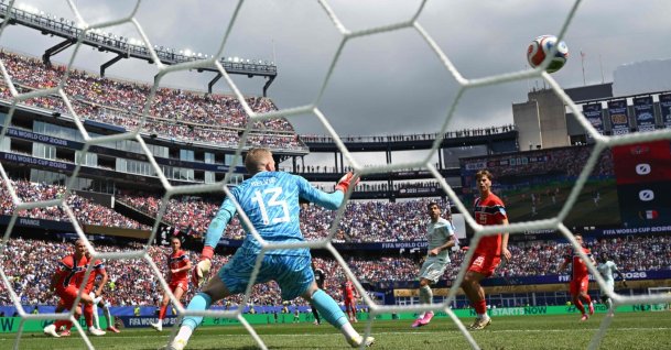 Norway's goalkeeper #13 Egil Selvik concedes a goal scored by France's forward #07 Ousmane Dembele (unseen) and his team's first goal during the 2026 World Cup Group I football match between Norway and France at the Boston Stadium in Foxborough on June 26, 2026.  (AFP Photo)