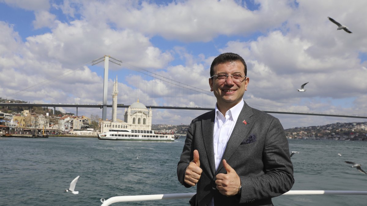 Former Istanbul Mayor Ekrem Imamoğlu poses aboard a boat, Bosporus, Istanbul, Türkiye, March 30, 2019. (AP Photo)