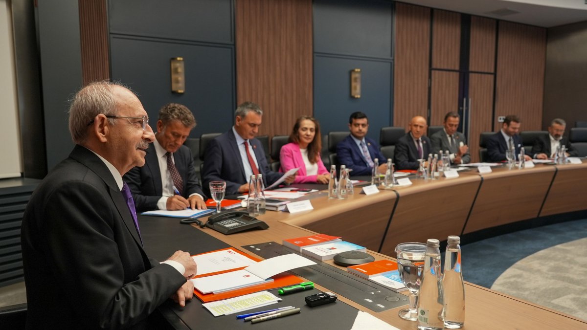 CHP leader Kemal Kılıçdaroğlu chairs a meeting of his party at CHP's headquarters, Ankara, Türkiye, June 10, 2026. (AA Photo)