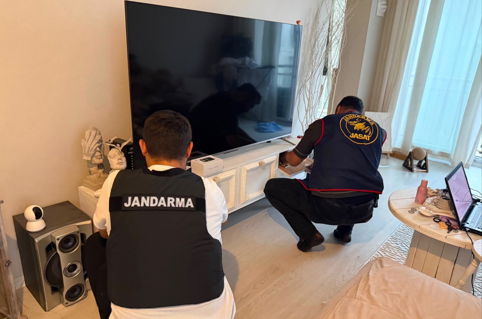 Türkiye Detains 409 in Nationwide Cybercrime Operations