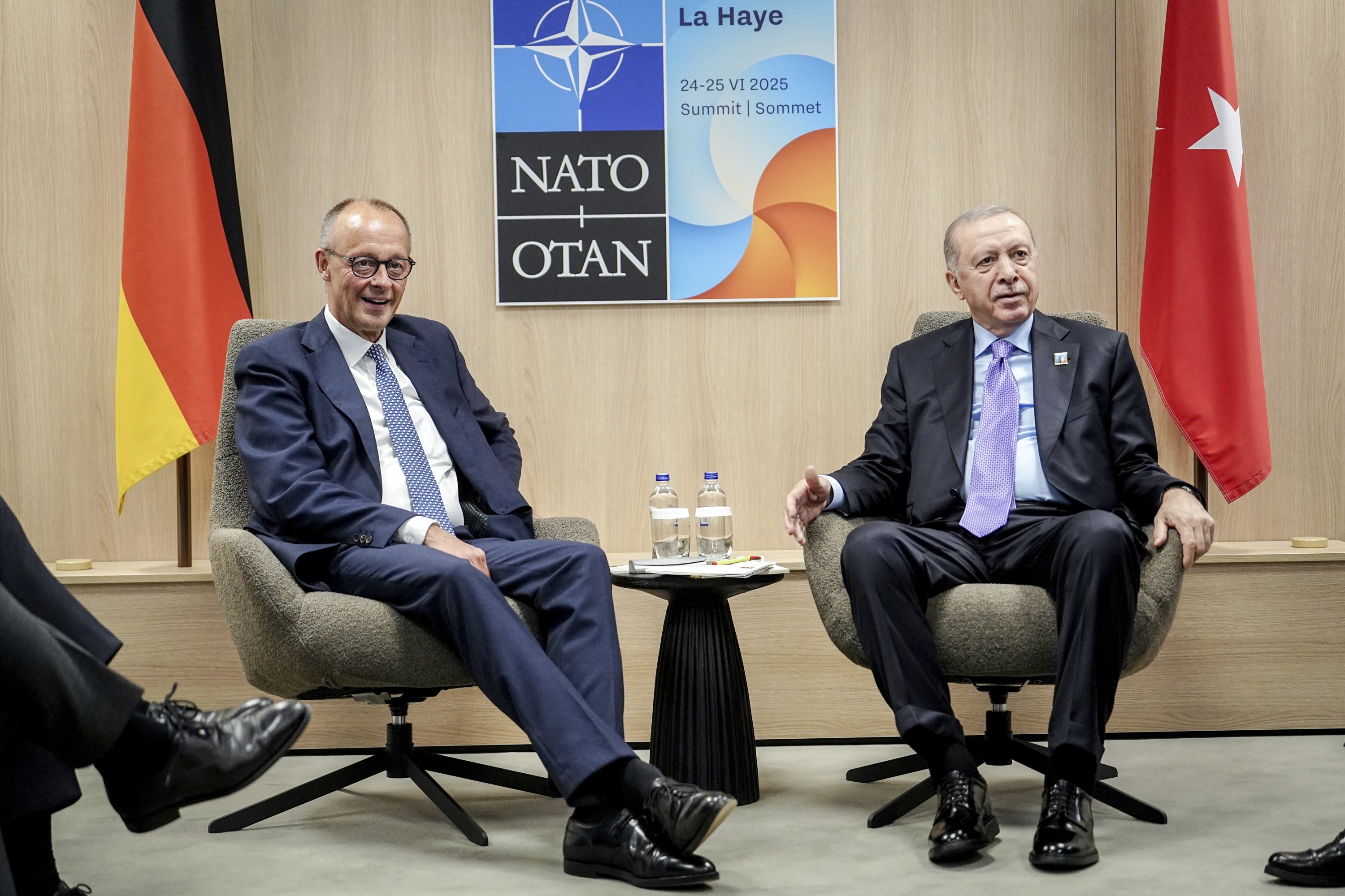 Turkish, German leaders discuss ties, NATO, Ukraine in phone call