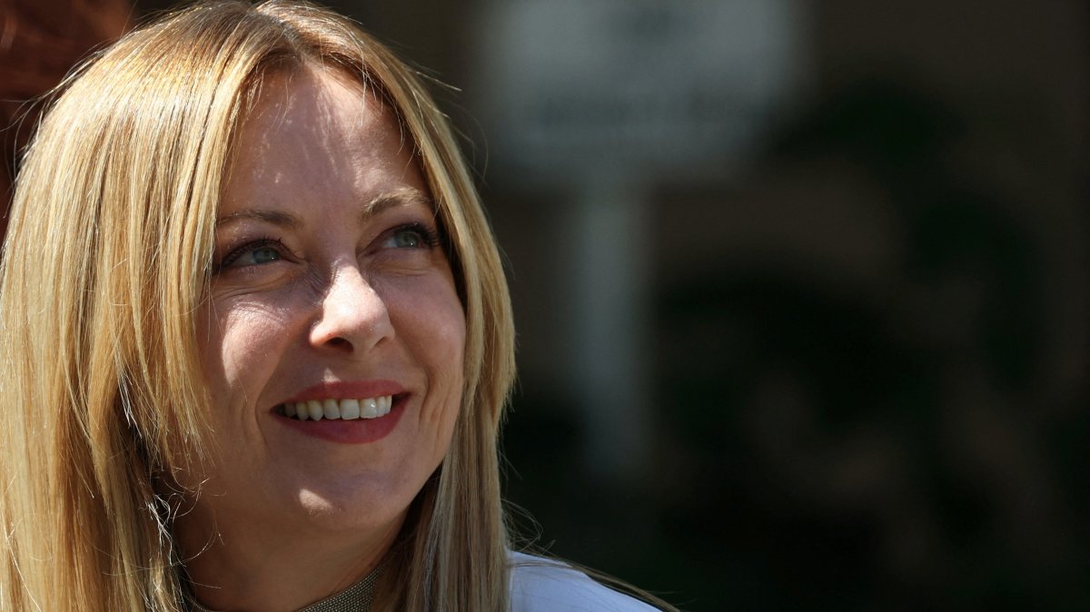 Italian Prime Minister Giorgia Meloni arrives for a visit at the Picasso Museum as part of a Franco-Italian summit in Antibes, south of France, June 25, 2026. (Reuters Photo)