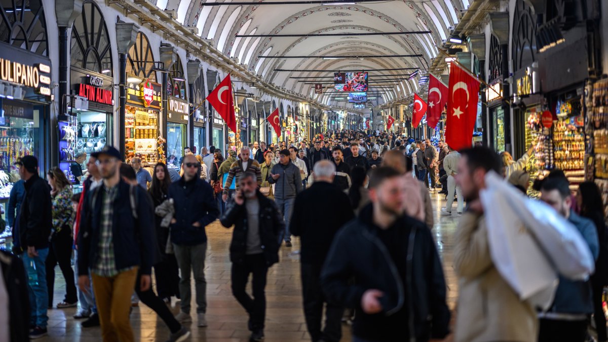 People are seen inside the famous Grand Bazaar, Istanbul, Türkiye, April 30, 2026. (AA Photo)