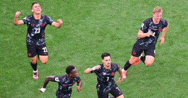 Canada's midfielder Stephen Eustaquio (C) celebrates with teammates after scoring the winning goal against South Africa, in Inglewood, Los Angeles, U.S., June 28, 2026. (AFP Photo)