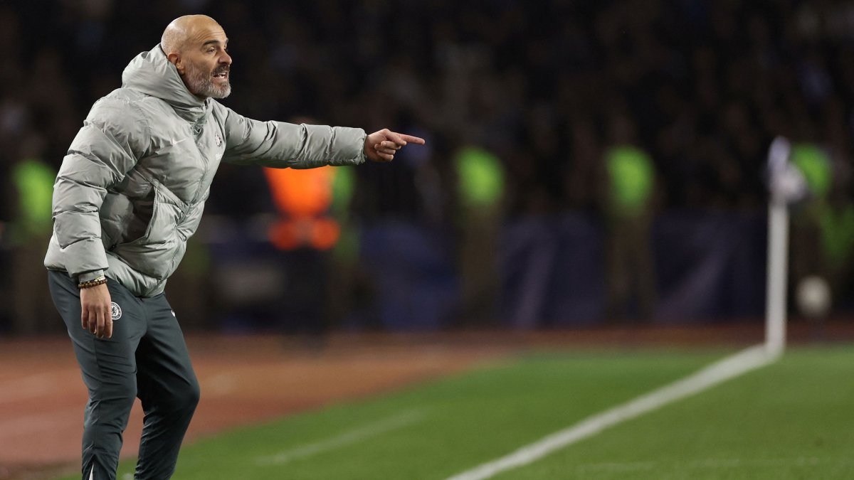 Enzo Maresca gestures from the sideline during the UEFA Champions League league phase football match between Qarabağ and Chelsea at the Tofiq Bahramov Republican Stadium, Baku, Azerbaijan, Nov. 5, 2025. (AFP Photo)