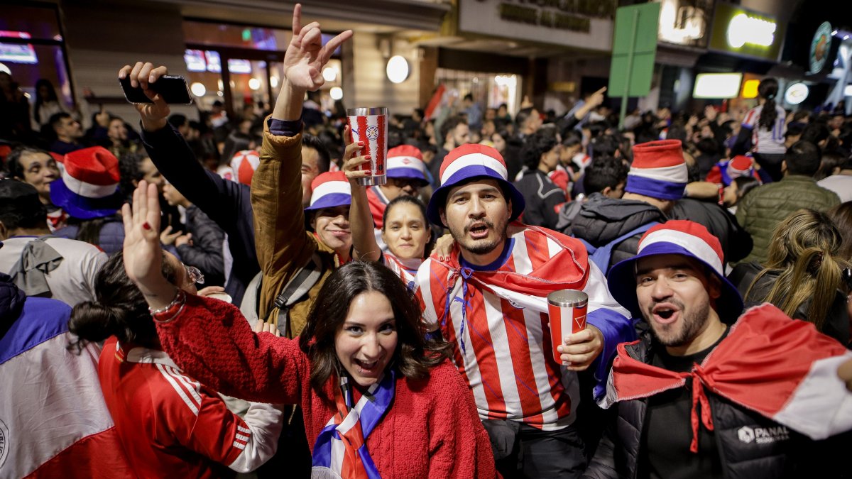 Fans celebrate Paraguay's victory over Germany after Paraguay won their 2026 FIFA World Cup Round of 32 match 4-3 on penalties following a 1-1 draw, Asuncion, Paraguay, June 29, 2026. (AA Photo)