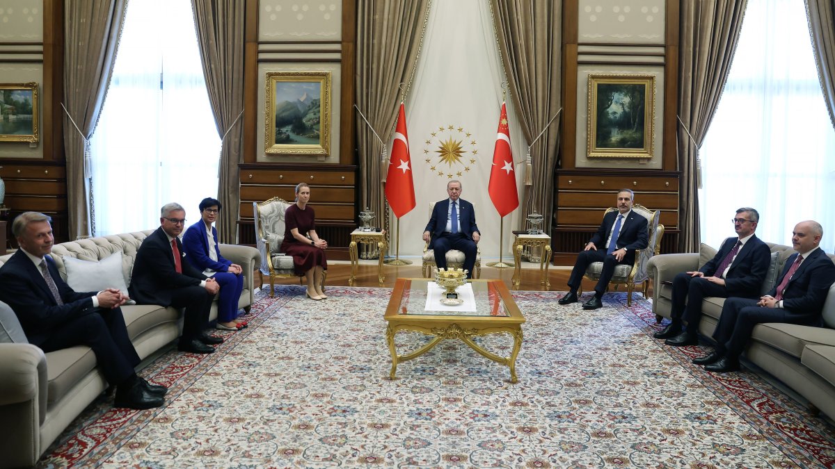 President Recep Tayyip Erdoğan (C) receives EU foreign policy chief Kaja Kallas (4th L), EU Commissioner for Enlargement Marta Kos (3rd L) and European Commissioner for Internal Affairs and Migration Magnus Brunner (2nd L), Ankara, Türkiye, June 30, 2026. (AA Photo)