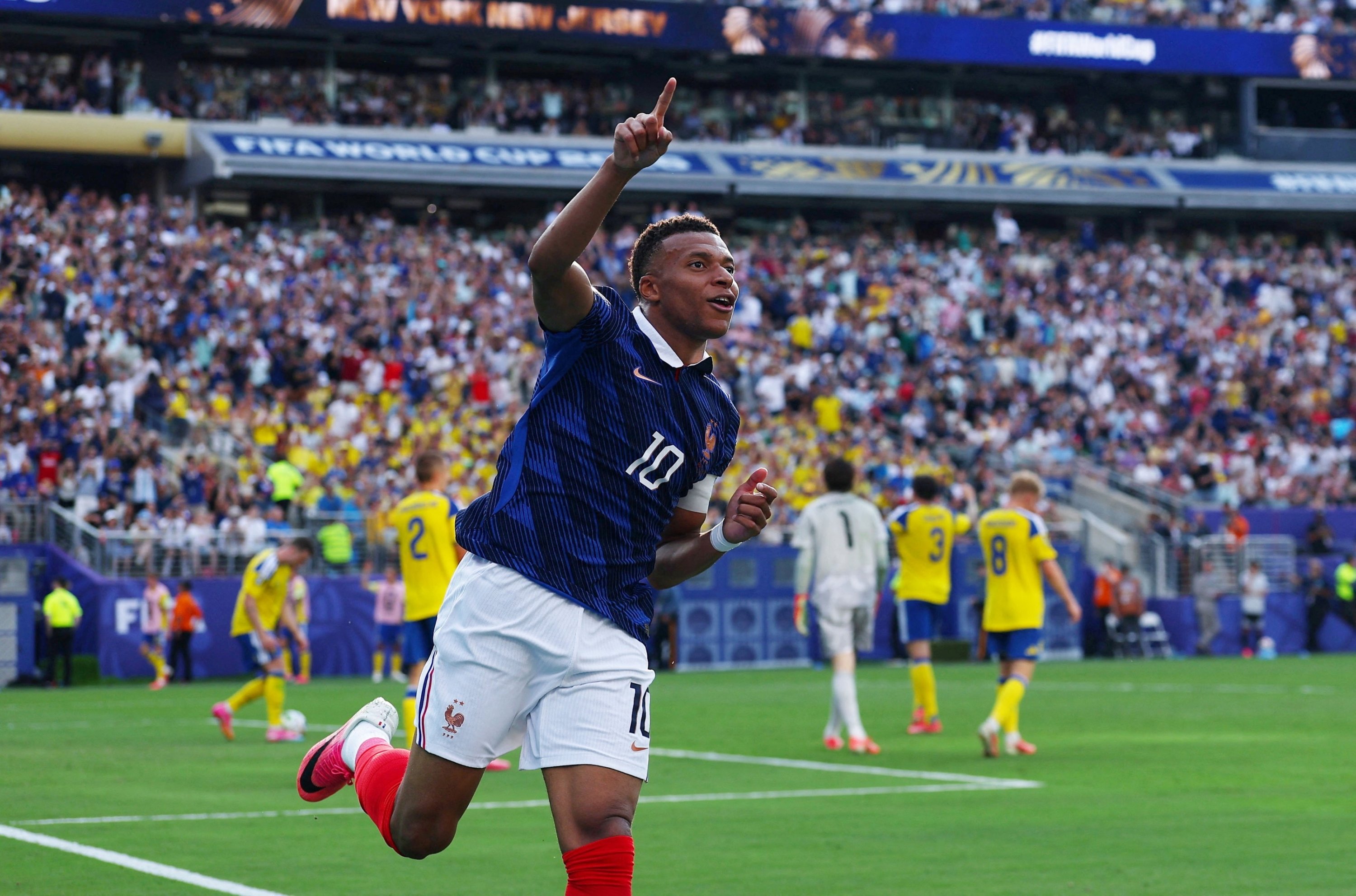 Mbappe’s brace keeps France rolling as Norway, Mexico book quarters