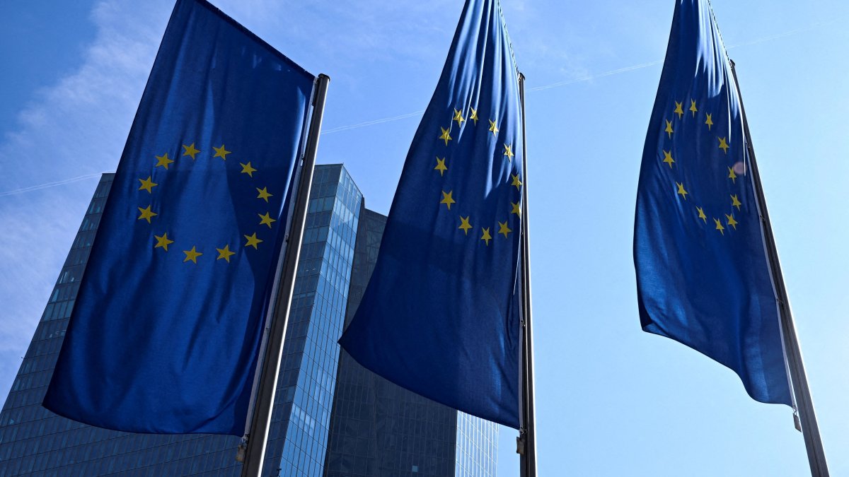European Union flags flutter outside the European Central Bank (ECB) headquarters, Frankfurt, Germany, March 19, 2026. (Reuters Photo)