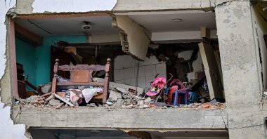 Damaged building stands in the aftermath of the powerful twin earthquakes that struck La Guaira, Venezuela, June 30, 2026. (AA Photo) 