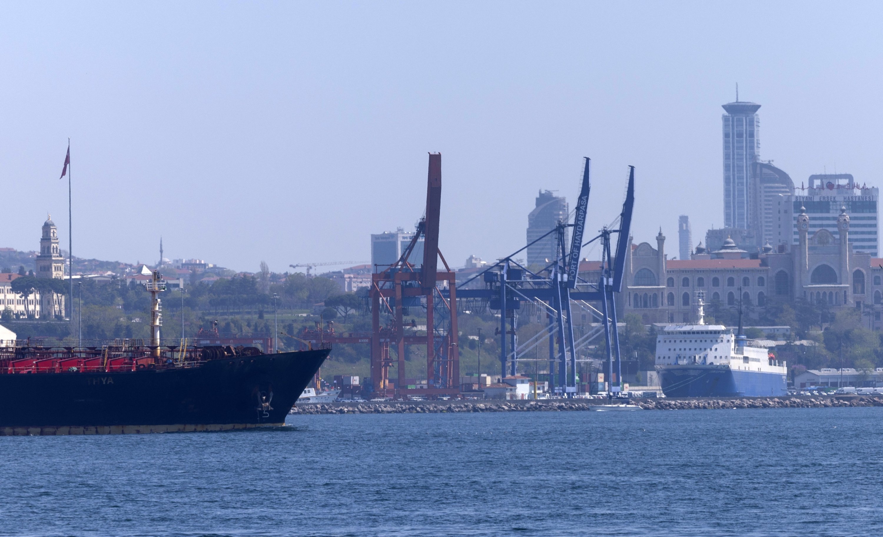 Türk Eximbank secures $830 million syndicated loan