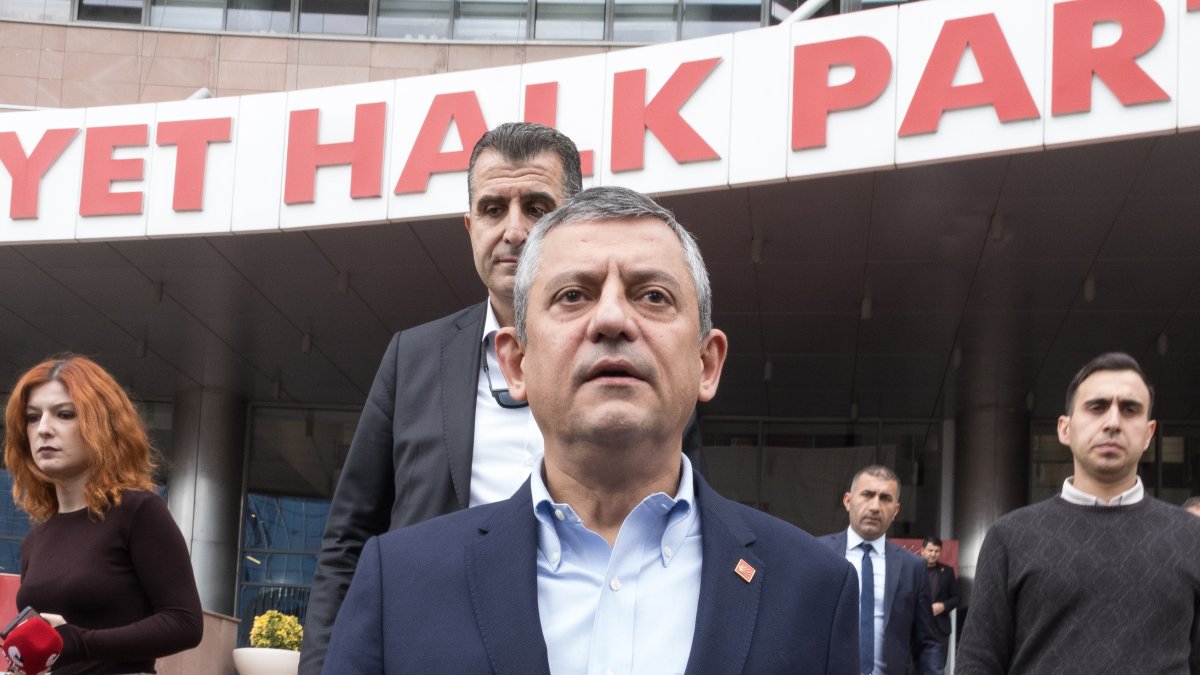 Former Republican People's Party (CHP) leader Özgür Özel speaks to the media at CHP headquarters, Ankara, Türkiye, Oct. 24, 2025. (Getty Images Photo)