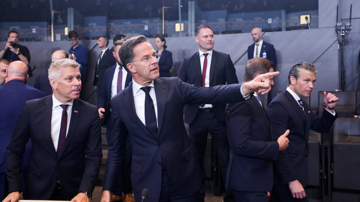 (L-R) Slovenia's Defense Minister Valentin Hajdinjak, NATO Secretary-General Mark Rutte, and U.S. Secretary of Defense Pete Hegseth ahead of a meeting of NATO defense ministers at the alliance's headquarters, Brussels, Belgium, June 18, 2026. (EPA Photo)