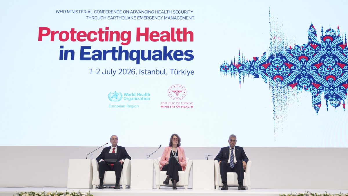 Health Minister Kemal Memişoğlu (R) speaks during a panel session at the WHO Ministerial Conference on earthquake health security, Istanbul, Türkiye, July 2, 2026. (AA Photo) 