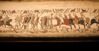 The Bayeux Museum showcases the Bayeux Tapestry, which portrays scenes from the 1066 Battle of Hastings, Bayeux, France, Aug. 29, 2025. (Reuters Photo)