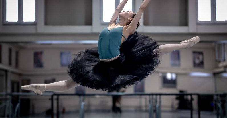 Turkish State Opera and Ballet dancer Nilay Tahiroğlu rehearses ahead of the 15th International Moscow Ballet Competition, Ankara, Türkiye, June 23, 2026. (AA Photo)