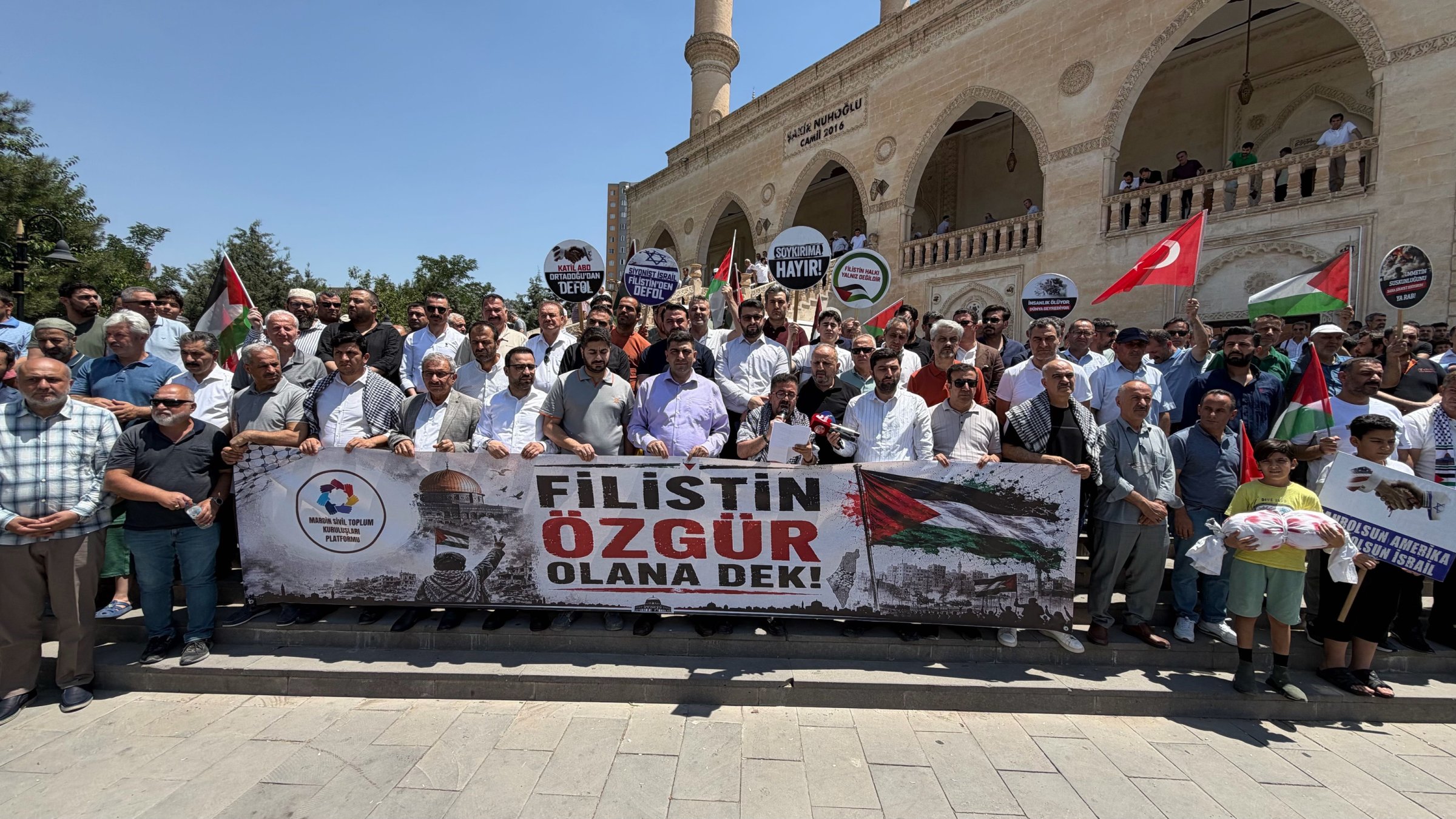 Members of civil society organizations gather to protest Israel's military campaign in Gaza, Mardin, Türkiye, July 3, 2026. (AA Photo)