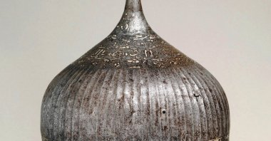 Helmet in the Metropolitan Museum of Art collection that a researcher claims may have belonged to Ottoman Empire founder Osman I. (İHA Photo)