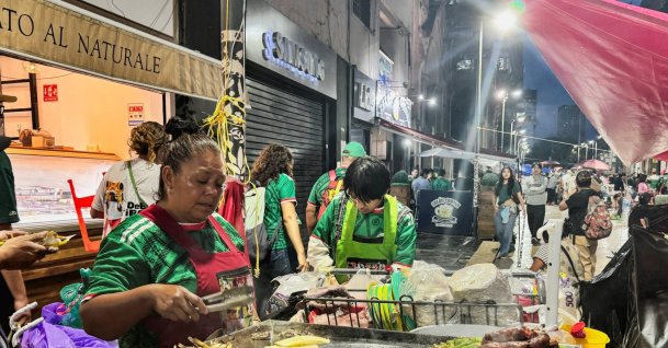 People prepare and serve tacos at a street-side taqueria on the day of the opening match of the 2026 FIFA World Cup, Mexico City, Mexico, June 11, 2026. (Reuters Photo)