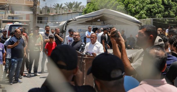 Ismail al-Thawabta (C R), head of Hamas' government media office, addresses a press conference to announce the dissolution of the body that has governed the Gaza Strip for nearly two decades, in Deir al-Balah, central Gaza Strip, Palestine, July 6, 2026. (EPA Photo)