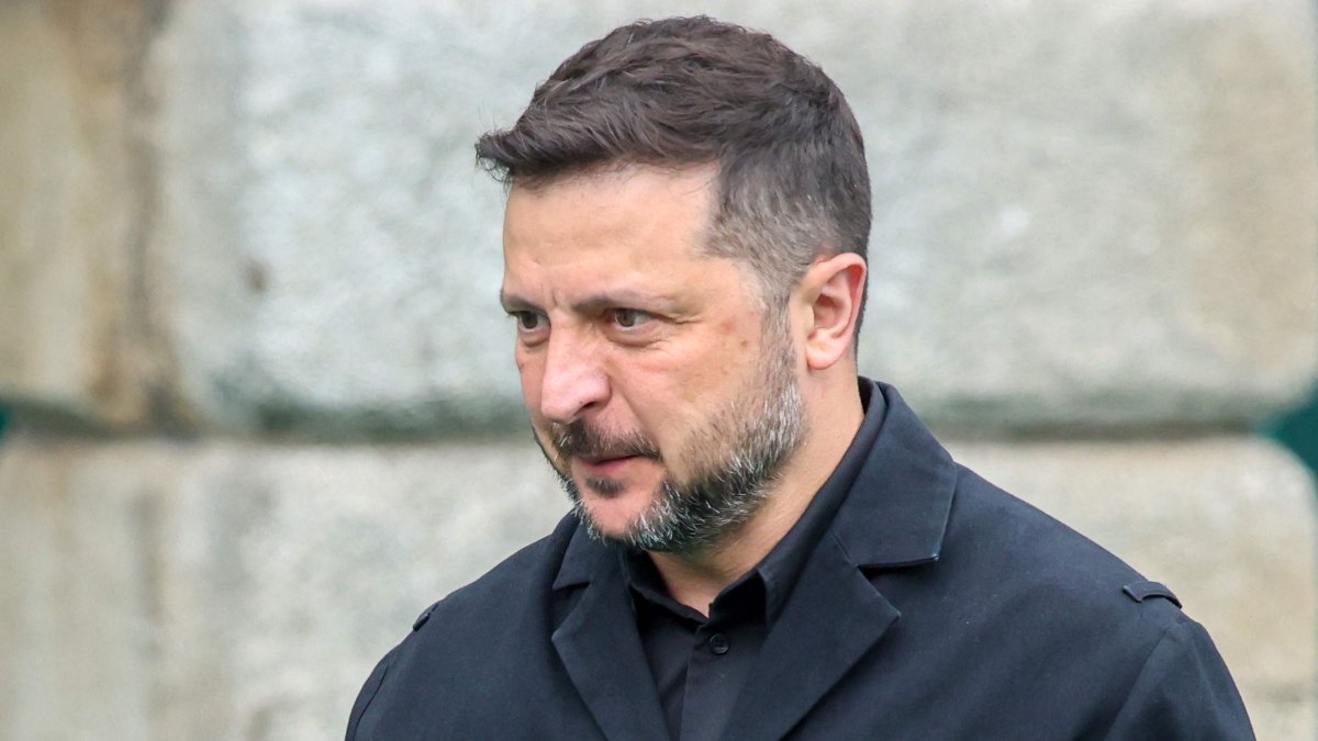 Ukraine's President Volodymyr Zelenskyy arrives to speak at Dublin Castle in Dublin, Ireland, July 1, 2026. (AFP Photo)