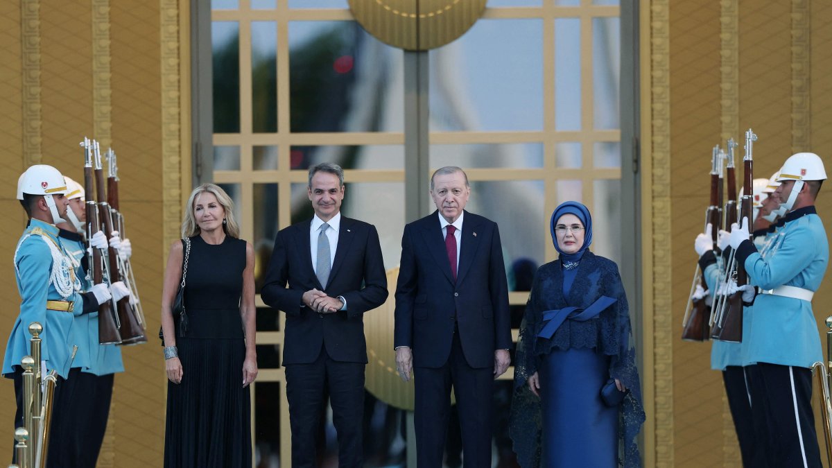 Greek Prime Minister Kyriakos Mitsotakis (2nd L) and his wife Mareva Grabowski (L) pose with President Recep Tayyip Erdoğan and first lady Emine Erdoğan, Ankara, Türkiye, July 7, 2026. (AFP Photo)