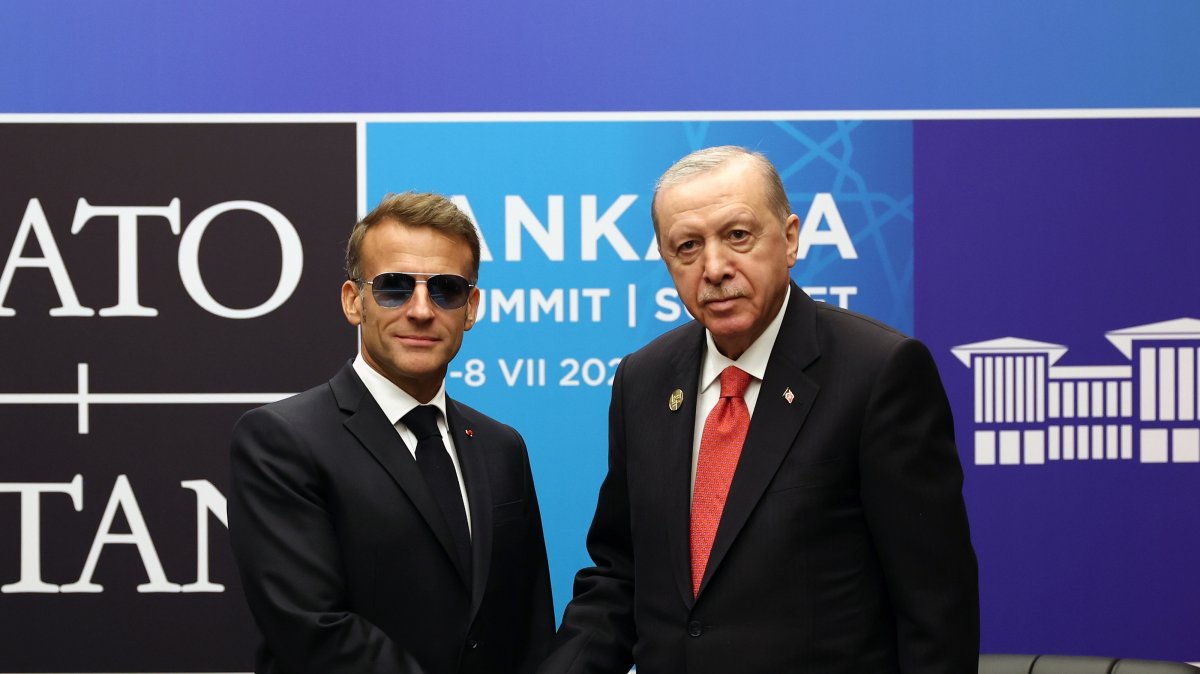 French President Emmanuel Macron shakes hands with President Recep Tayyip Erdoğan at the Presidential Complex, Ankara, Türkiye, July 8, 2026. (AA Photo)