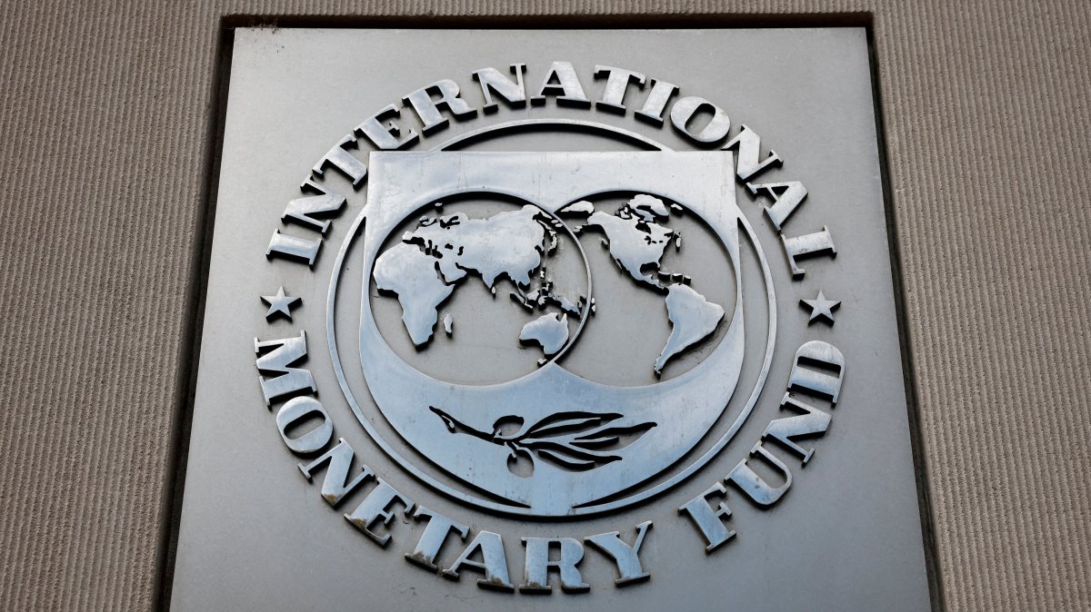 A view of the International Monetary Fund (IMF) logo at its headquarters in Washington, D.C., U.S., Nov. 24, 2024. (Reuters Photo)
