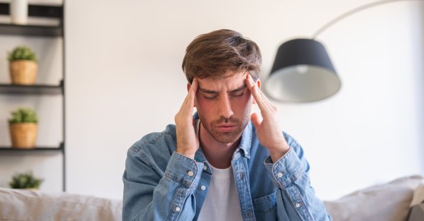 Symptoms such as headaches, fatigue, dizziness and difficulty concentrating may be linked to fluid loss and could indicate dehydration. (Shutterstock Photo)