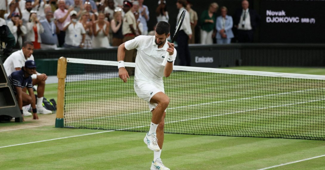 Serbia's Novak Djokovic celebrates after winning his quarter final match against Canada's Felix Auger-Aliassime, London, U.K., July 7, 2026. (Reuters Photo)