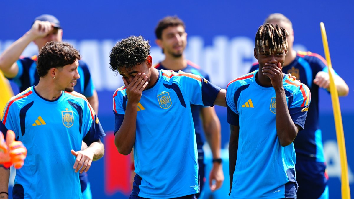 Spain national team players train ahead of the 2026 FIFA World Cup match against Belgium at the Baylor School, Chattanooga, U.S., July 9, 2026. (AA Photo)
