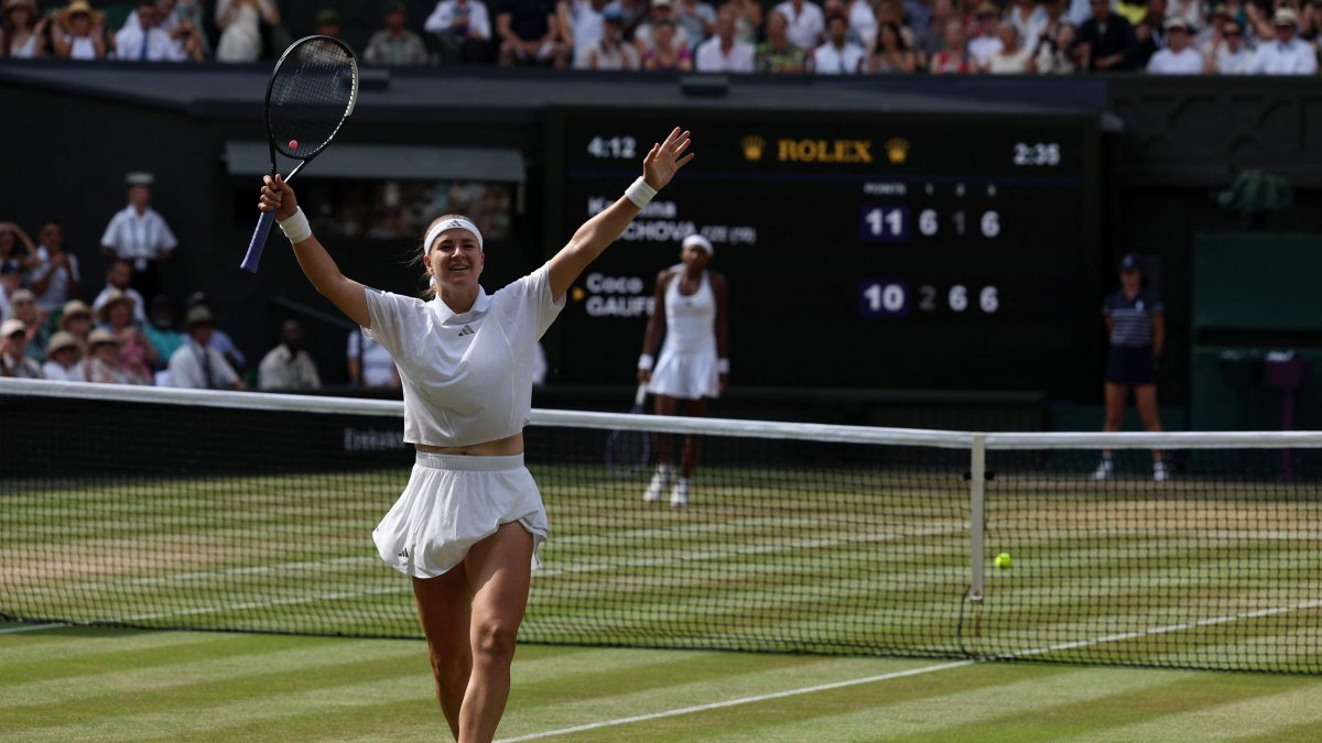 Czech Republic's Karolina Muchova celebrates winning against U.S. player Coco Gauff during their women's singles semifinal tennis match on the eleventh day of the 2026 Wimbledon Championships at The All England Lawn Tennis and Croquet Club in Wimbledon, southwest London, U.K., July 9, 2026. (AFP Photo)