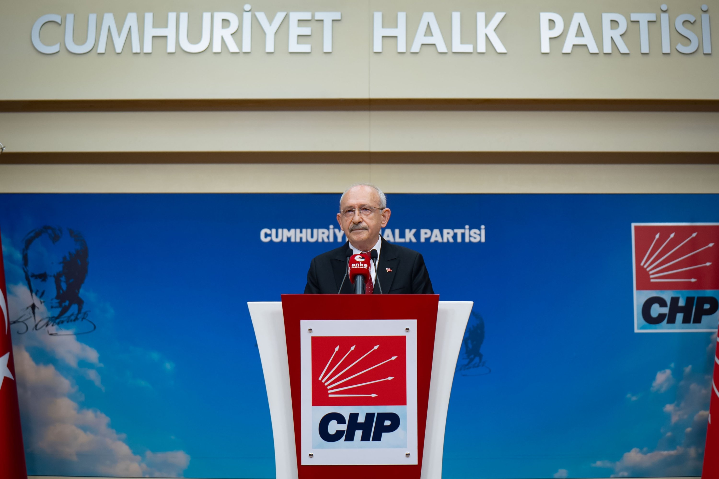 CHP may replace parliamentary group leader Özel: Turkish media report